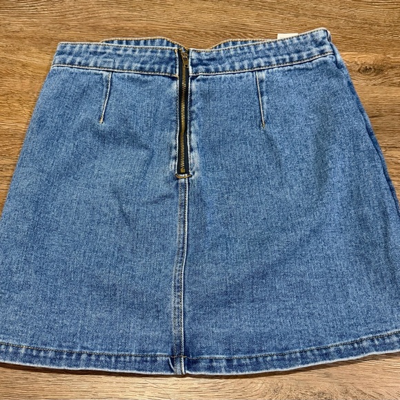 Kendall & Kylie Blue Denim Mini Skirt with Bow Accent - Picture 5 of 6